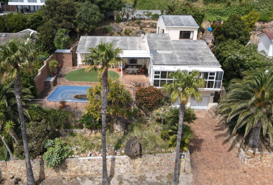 5 Bedroom Property for Sale in Camps Bay Western Cape